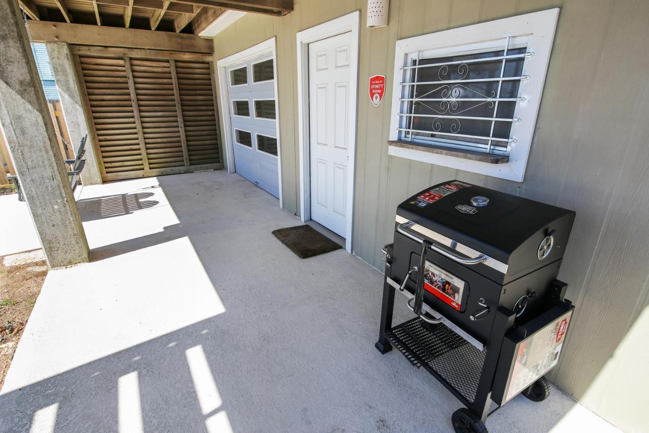 Villa Pool Days And Dock Nights Galveston Exterior foto
