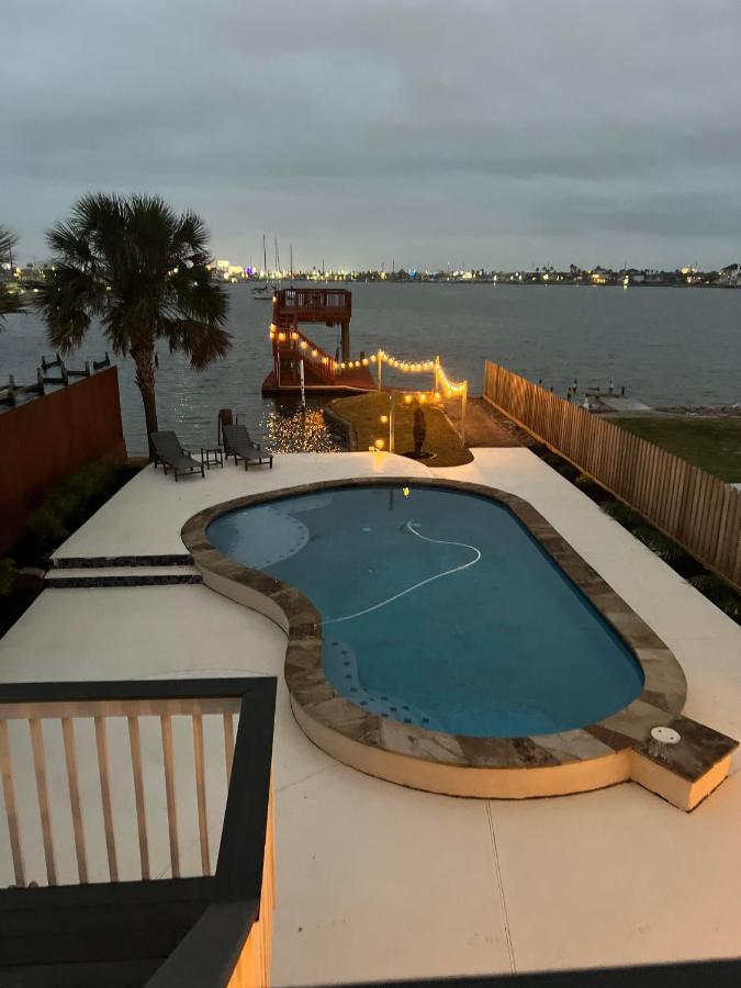Villa Pool Days And Dock Nights Galveston Exterior foto
